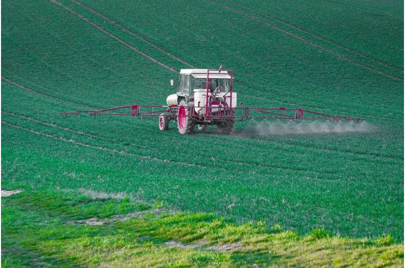 Credit: Pixabay/CC0 Public Domain herbicide formulation