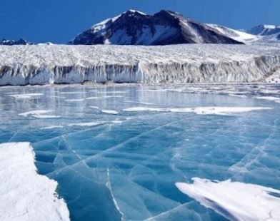 Antarctica's Astonishing Ice Revival: 200 Billion Tons of New Ice Leave Scientists Awestruck