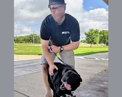 From Postman to Protector: Heartwarming Bond as Texas Mailman Adopts Dog of Late Vietnam Veteran