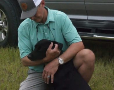 Heart Over Fear: Man Risks Everything, Dives Into Pond to Rescue Beloved Dog from Alligator's Grasp
