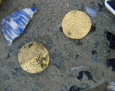 After 300 Years Beneath the Waves: The Heart-Stopping Discovery of a Pirate's Lost Treasure Ship off Madagascar's Enigmatic Shores