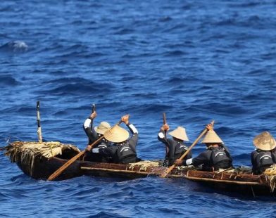 Against the Tide: Scientists Revive Ancient Canoe Craftsmanship to Courageously Navigate 140 Miles of Treacherous Waters