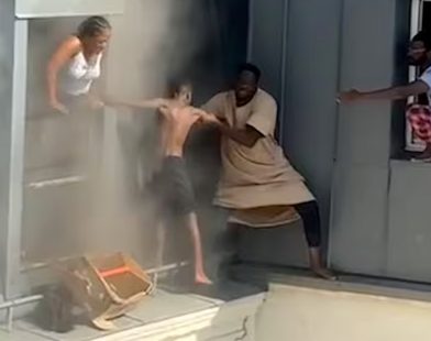 Fearless Hero Defies Flames: A Heart-Pounding Rescue on a Paris Ledge to Save a Family in Peril