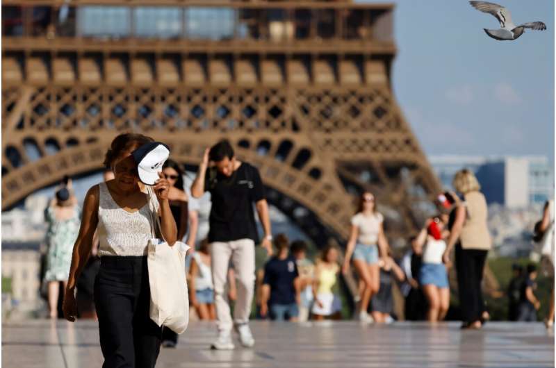 The top of the Eiffel Tower in Paris was shut because of the heat wave. The top of the Eiffel Tower in Paris was shut because of the heatwave