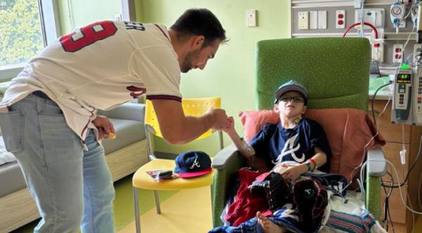 Braves Pitcher Spencer Strider Delivers an Unforgettable Surprise to Young Fan After 34th Surgery: A Heartwarming Moment of Hope and Inspiration