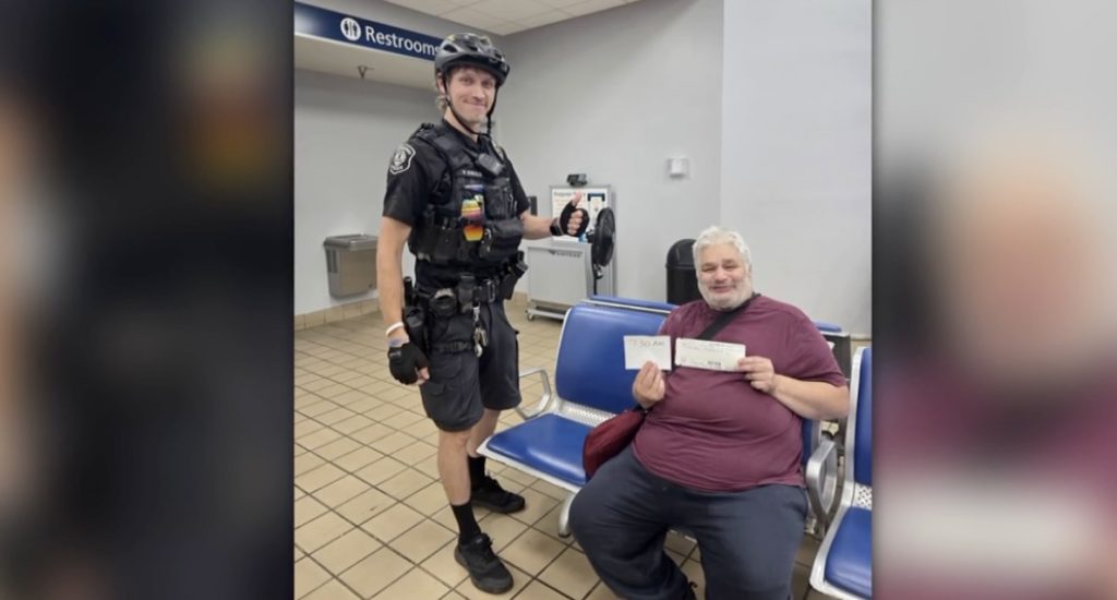 “Compassion on the Tracks: Officer’s Heartwarming Act Helps Stranded Deaf Man Journey Home”