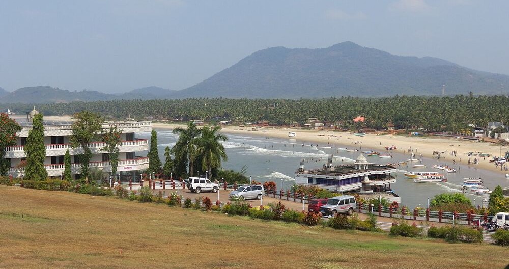 Together for Tomorrow: 100,000 New Jobs to Revive Our Coastlines and Safeguard Marine Life