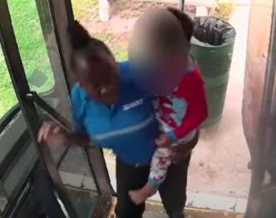Heart-Stopping Heroism: Tampa Bus Driver Rescues Lost Child, Instantly Changes Lives