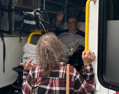 Heartwarming Miracle: Anonymous Hero Saves 100-Year-Old WWII Veteran, Bridging Generations with Compassion