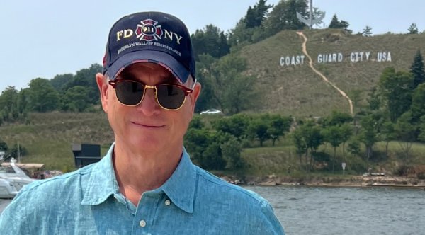 Gary Sinise's $1 Million Gift: A Heartfelt Transformation of Nashville Church into a Sanctuary for Healing Veterans